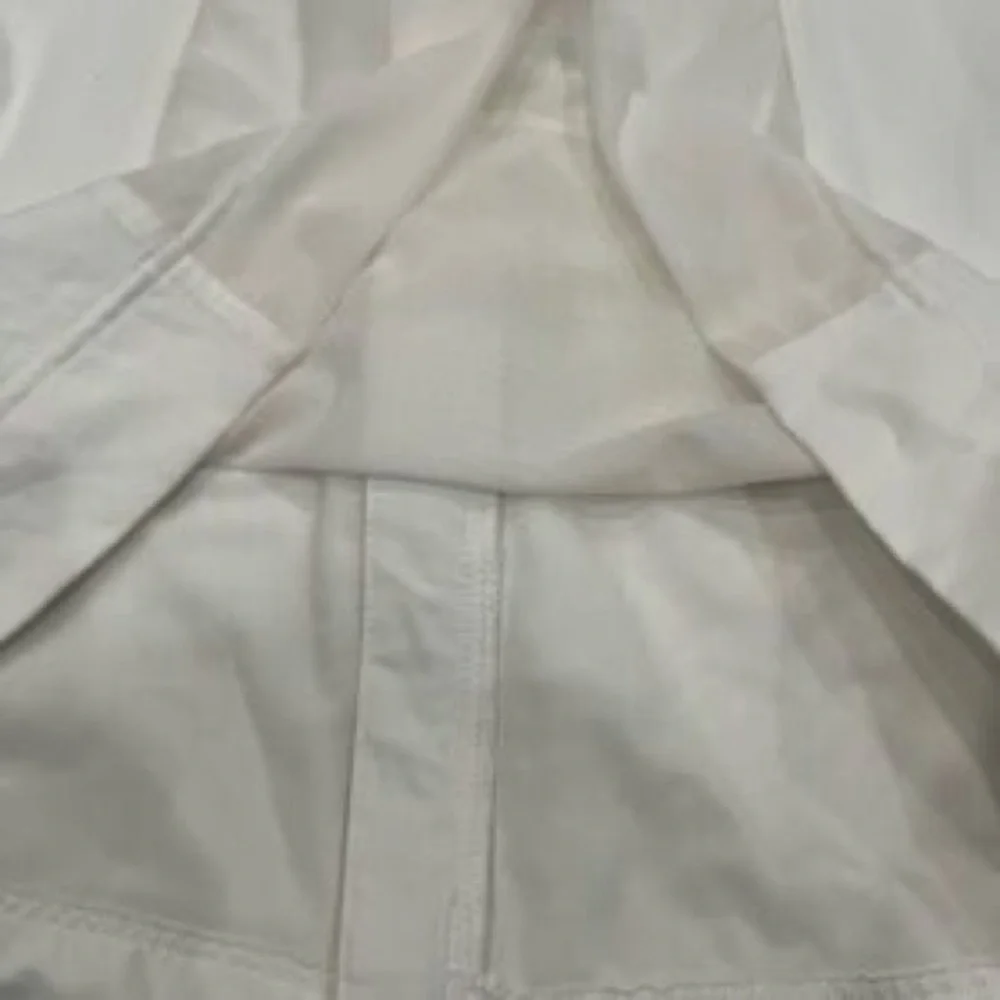 [8] Lululemon white 3/4 sleeve Stay Cool Jacket with mesh back NWOT